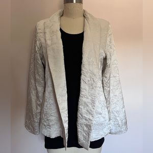 EUC Vintage Eileen Fisher 100% Silk Silver Quilted Embroidered Blazer